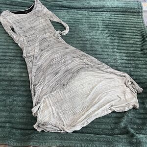 Kensie Jersey Knit Dress Small Black White Stripe High Low Hem Maxi Long Sleeve